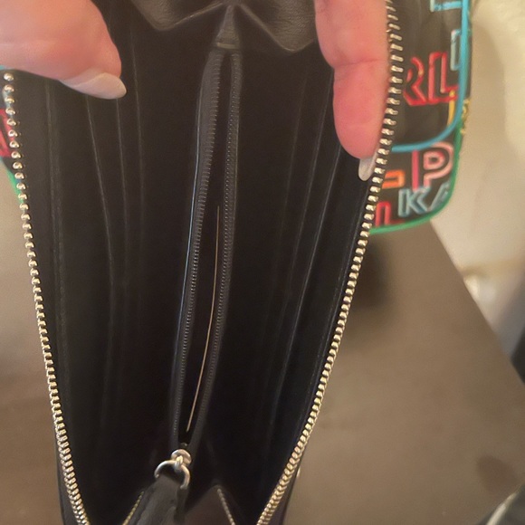 NWT Karl Lagerfeld Multicolor Purse Detailed Chain with matching wallet - Picture 4 of 5